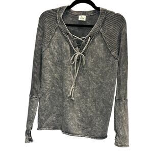 Blue Buttercup – Grey Acid Wash Long Sleeve – S